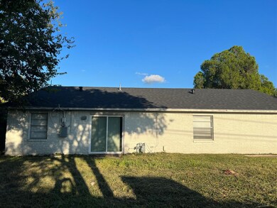 6018 Winterhaven Dr, Houston, TX 77087 - photo 7