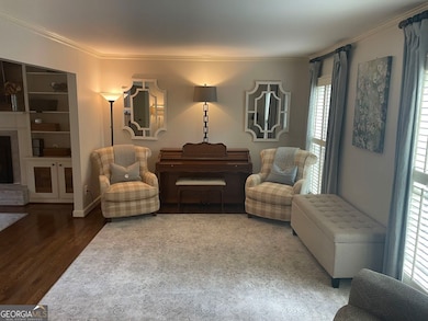 1136 Coronation Dr, Dunwoody, GA 30338 - photo 6