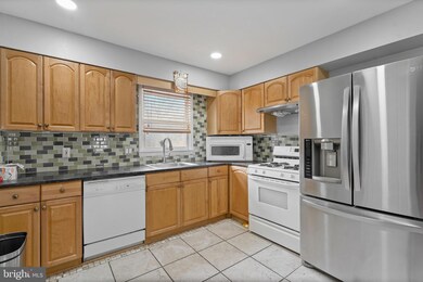 3092 White Birch Ct, Fairfax, VA 22031 - photo 6