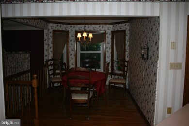 1332 E Main St, Luray, VA 22835 - photo 4