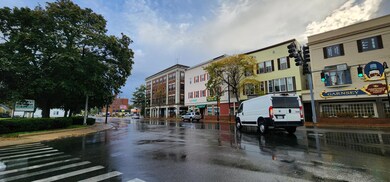 911 Main St, Sanford, ME 04073 - photo 2