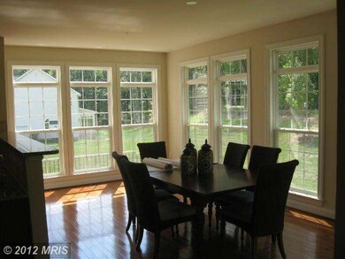 6004 Glennberry Ct, Glenn Dale, MD 20769 - photo 3