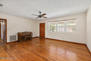 6154 Sudbury Ave S, Jacksonville, FL 32210 - photo 4