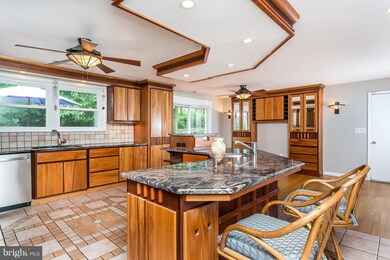 1312 Margarette Ave, Towson, MD 21286 - photo 4