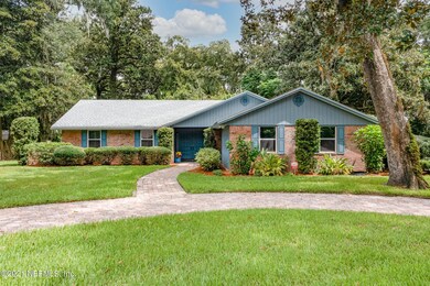 5219 Magnolia Oaks Ln, Jacksonville, FL 32210 - photo 2