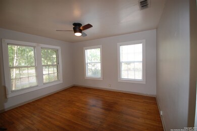 706 Everest Ave, San Antonio, TX 78209 - photo 5