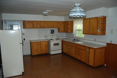 118 Whiteview Rd, Wynantskill, NY 12198 - photo 3