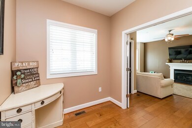 905 Middle Rd, Middle River, MD 21220 - photo 6