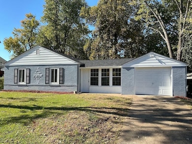 423 S Kenmore Dr, Evansville, IN 47714 - photo 2