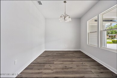 2901 Brackridge Blvd E, Jacksonville, FL 32216 - photo 4