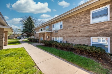 1924 S 16th Ave, Broadview, IL 60155 - photo 2