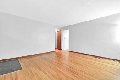 1236 Elaine Rd-12