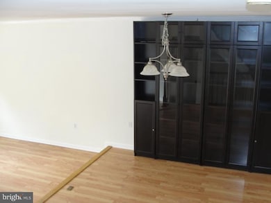 13904 Ludington Place, Centreville, VA 20121 - photo 7