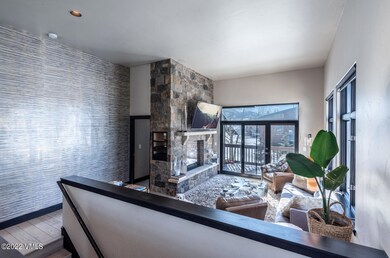 4571 Flat Point-9