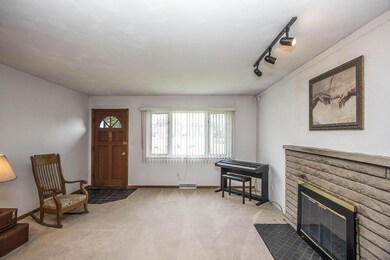 1138 Saint Jude Ave, Columbus, OH 43204 - photo 4