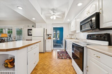 5202 E Nisbet Rd, Scottsdale, AZ 85254 - photo 4