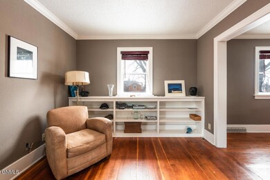 705 W Rosser Ave MLS-29