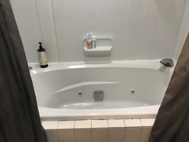 122 Mercy Strong Ln, Hartford, VT 05001 - photo 6