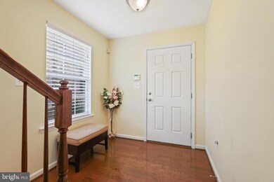 111 Gray St, Capitol Heights, MD 20743 - photo 4