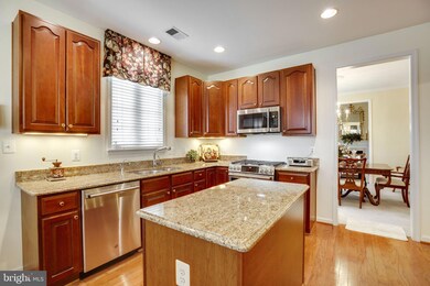6796 Arthur Hills Dr, Gainesville, VA 20155 - photo 4