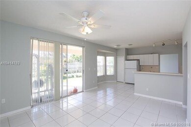 13802 N Garden Cove Cir, Davie, FL 33325 - photo 6