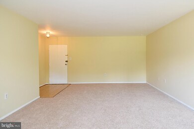 Lafayette Park unit 504, Falls Church, VA 22041 - photo 5