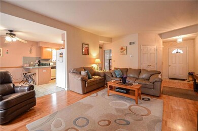 85 Crown Dr, Easton, PA 18040 - photo 4