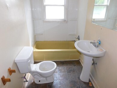 425 N Main St, Harrodsburg, KY 40330 - photo 5