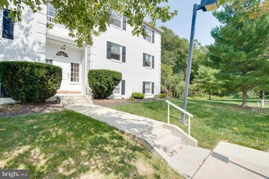 104 Castletown Rd unit 201, Lutherville Timonium, MD 21093 - photo 2