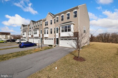 10371 Lantern Ln, Hagerstown, MD 21740 - photo 2