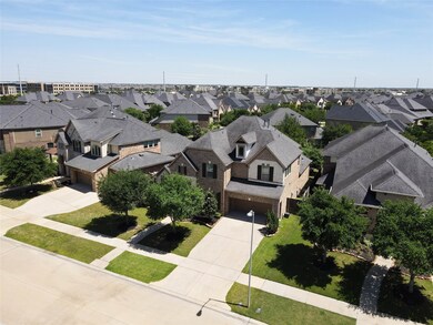 27711 Lakeway Trail Ln, Fulshear, TX 77441 - photo 2