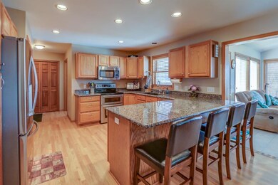 439 Oakwood Dr, Oregon, WI 53575 - photo 6