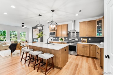 Example photos. Some features shown are optional upgrades. See onsite sales manager for more details.