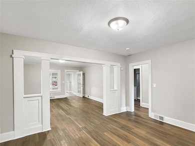 1913 E 13th St, Des Moines, IA 50316 - photo 6