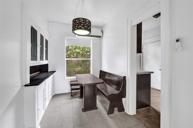 2506 Keene St unit 4, Houston, TX 77009 - photo 7