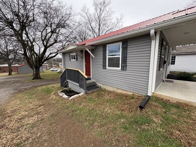 134 Elm St, Pulaski, TN 38478 - photo 5