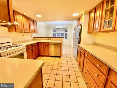 56 Treaty Dr, Chesterbrook, PA 19087 - photo 7