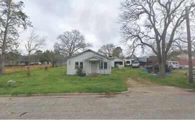 27 W Chatham St, Bellville, TX 77418 - photo 5