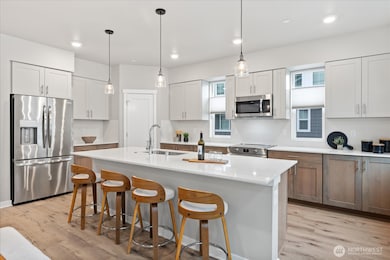 13730 Manor Way unit F1, Lynnwood, WA 98087 - photo 7