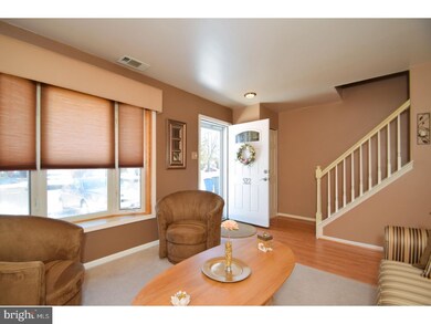 522 Barrington Ct, Sellersville, PA 18960 - photo 4