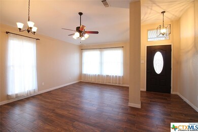 309 E Hogan Dr, Copperas Cove, TX 76522 - photo 6