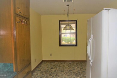 7413Nutbankdining