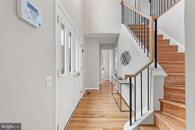 1335 Chetworth Ct, Alexandria, VA 22314 - photo 3