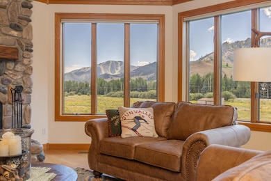 121 Stonegate Cir, Ketchum, ID 83340 - photo 2