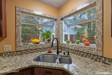 Kitchen w/Bay Window