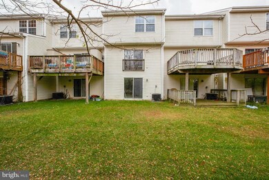 7442 Catterick Ct, Windsor Mill, MD 21244 - photo 2