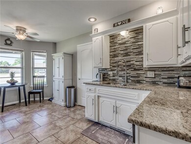 5817 Cheyenne Ct, Warr Acres, OK 73132 - photo 7