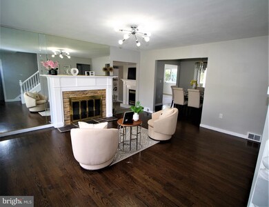 403 Greenway Ave, Ewing, NJ 08618 - photo 4