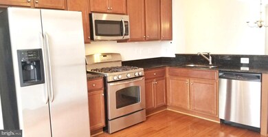 15651 John Diskin Cir, Woodbridge, VA 22191 - photo 2