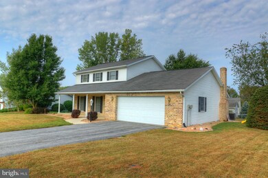 2787 Fillmore Dr, Chambersburg, PA 17201 - photo 2